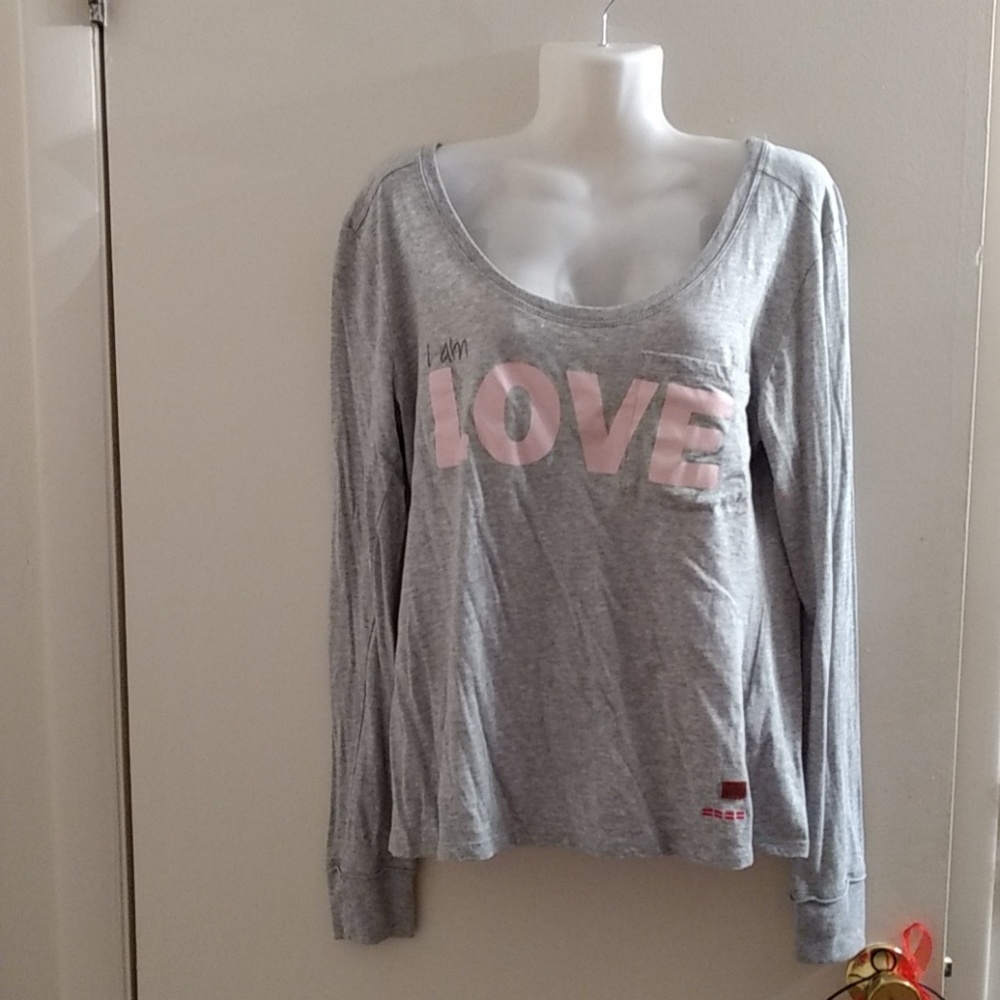 Peace Love World Long Sleeve Pocket Tee EUC